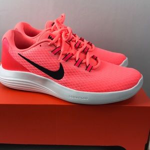 nike women lunarlon